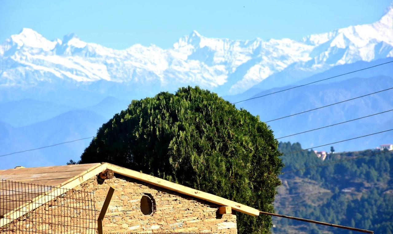 Bsr Farms Resort Pauri エクステリア 写真