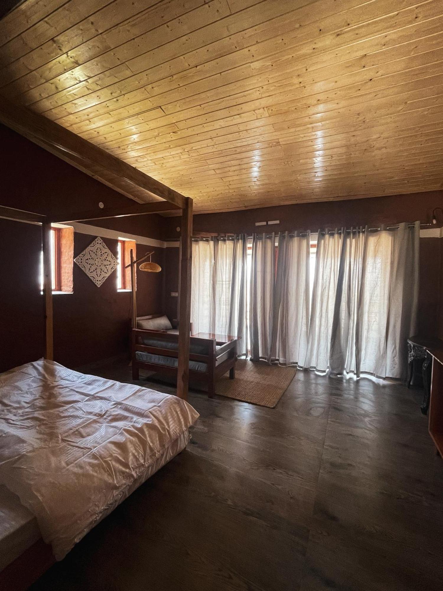 Bsr Farms Resort Pauri エクステリア 写真