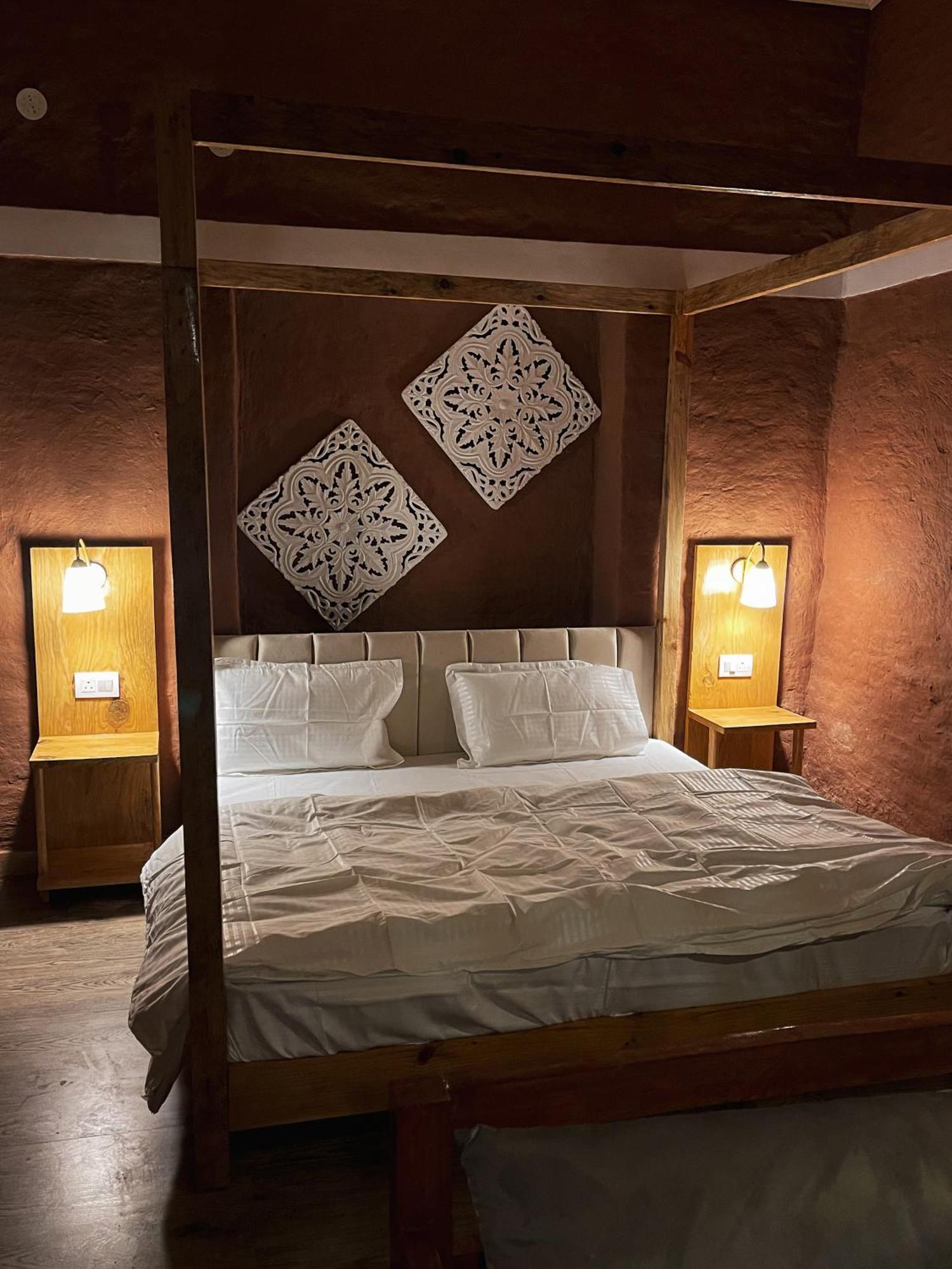 Bsr Farms Resort Pauri エクステリア 写真