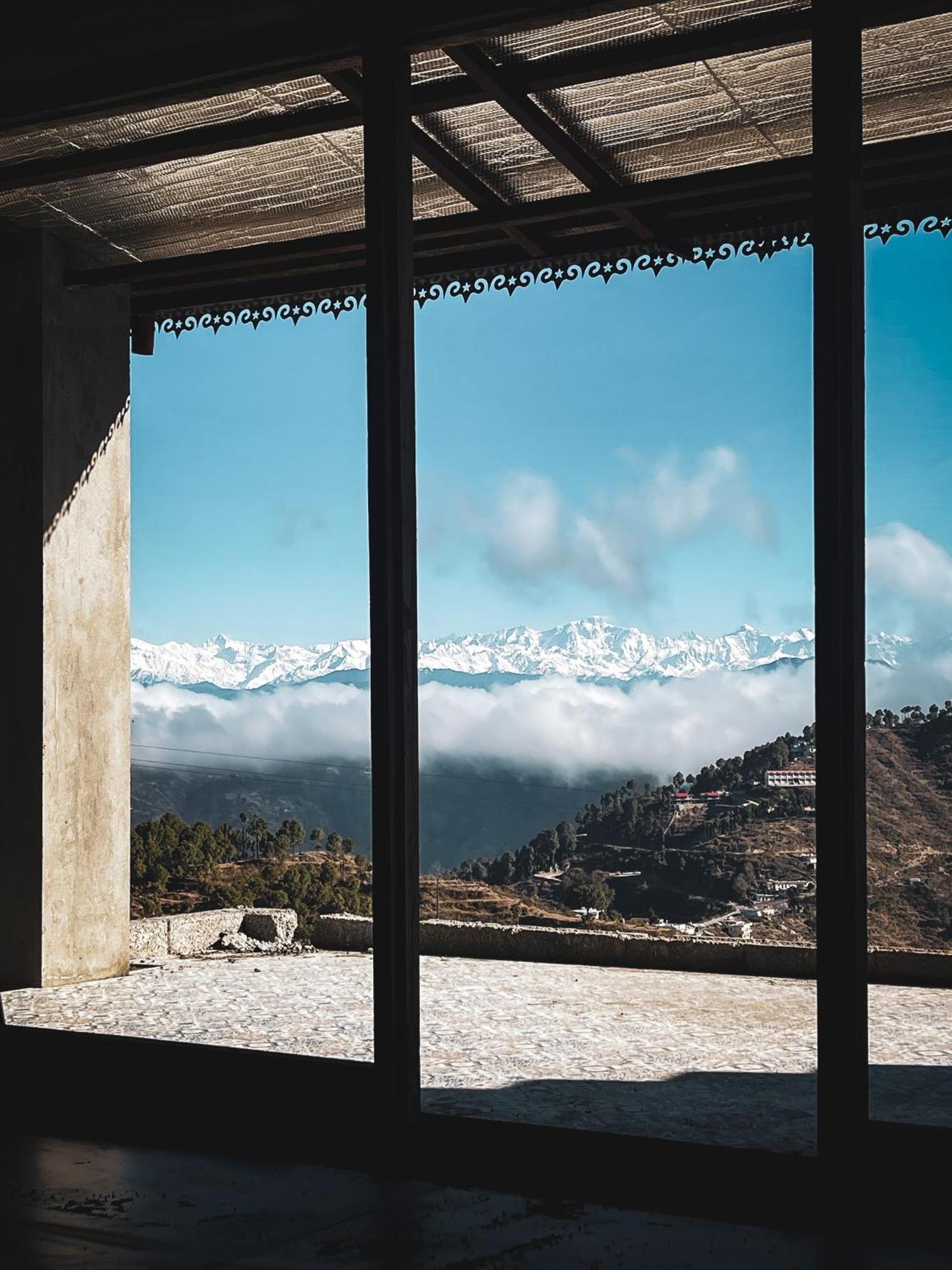 Bsr Farms Resort Pauri エクステリア 写真