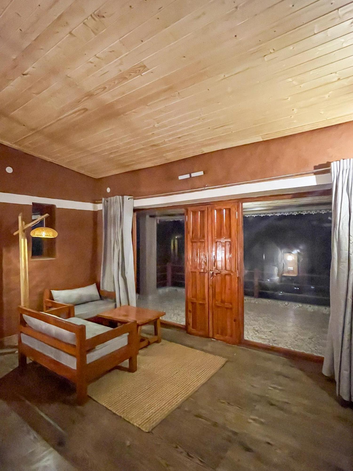 Bsr Farms Resort Pauri エクステリア 写真