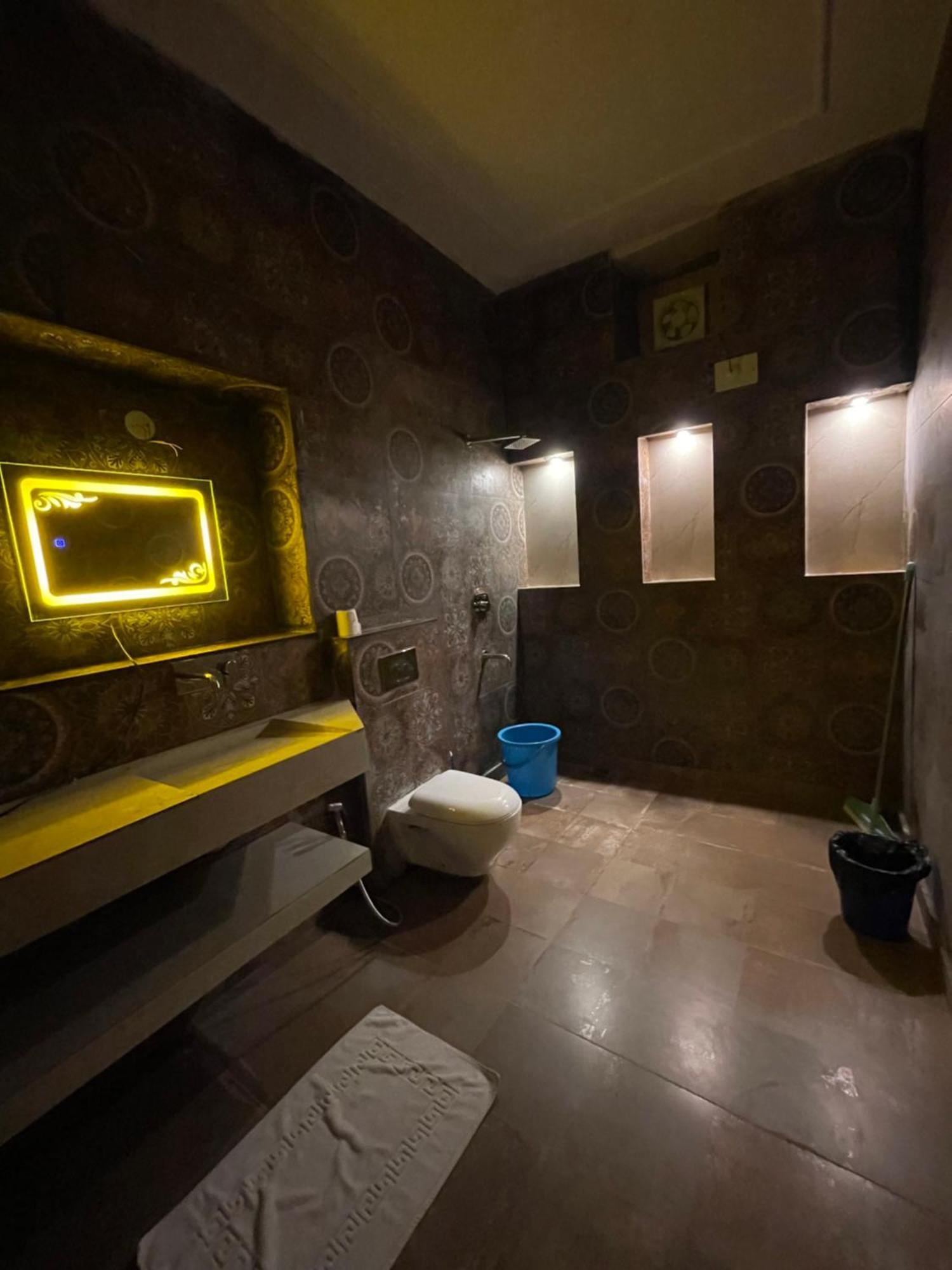 Bsr Farms Resort Pauri エクステリア 写真