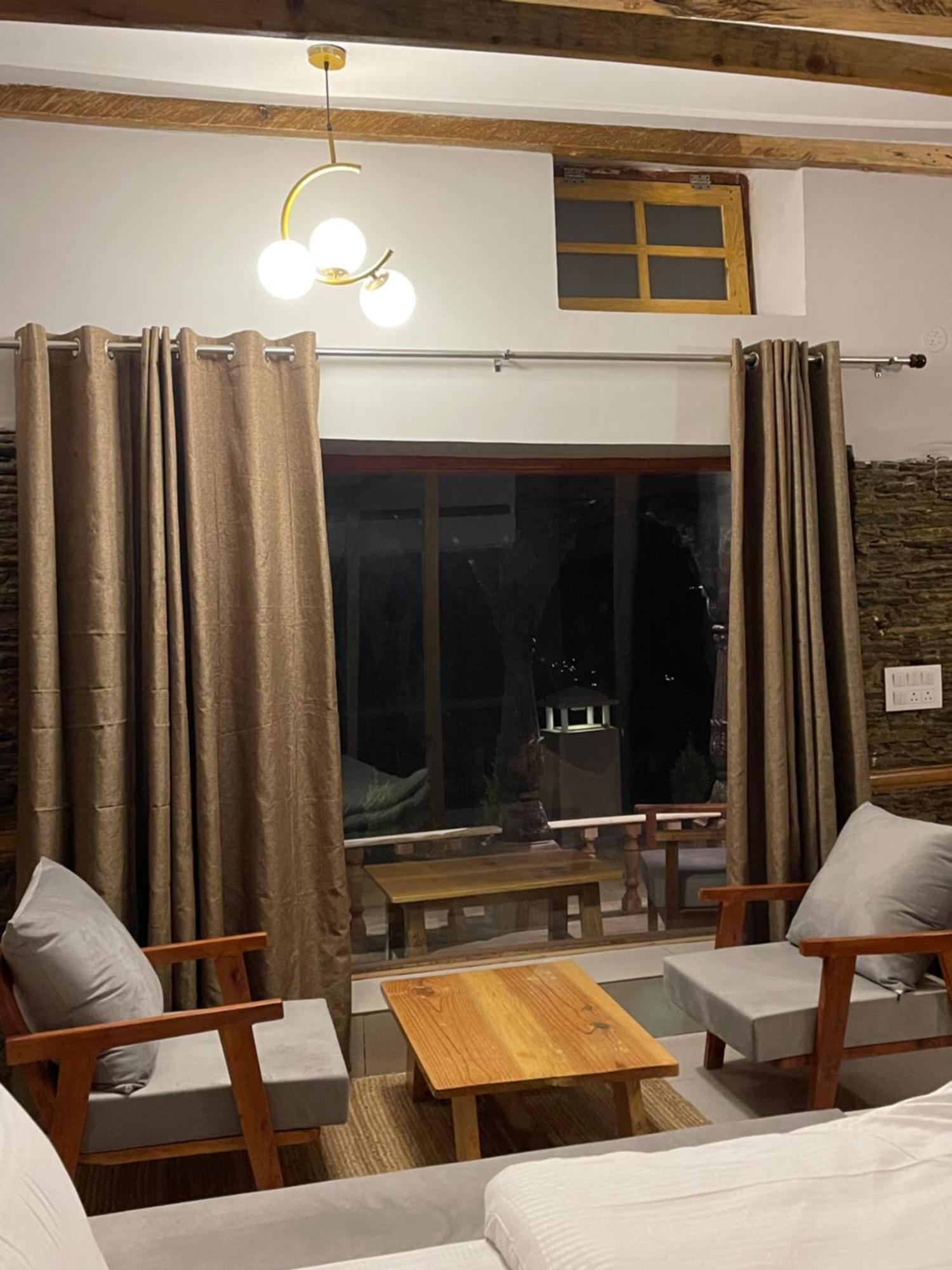 Bsr Farms Resort Pauri エクステリア 写真