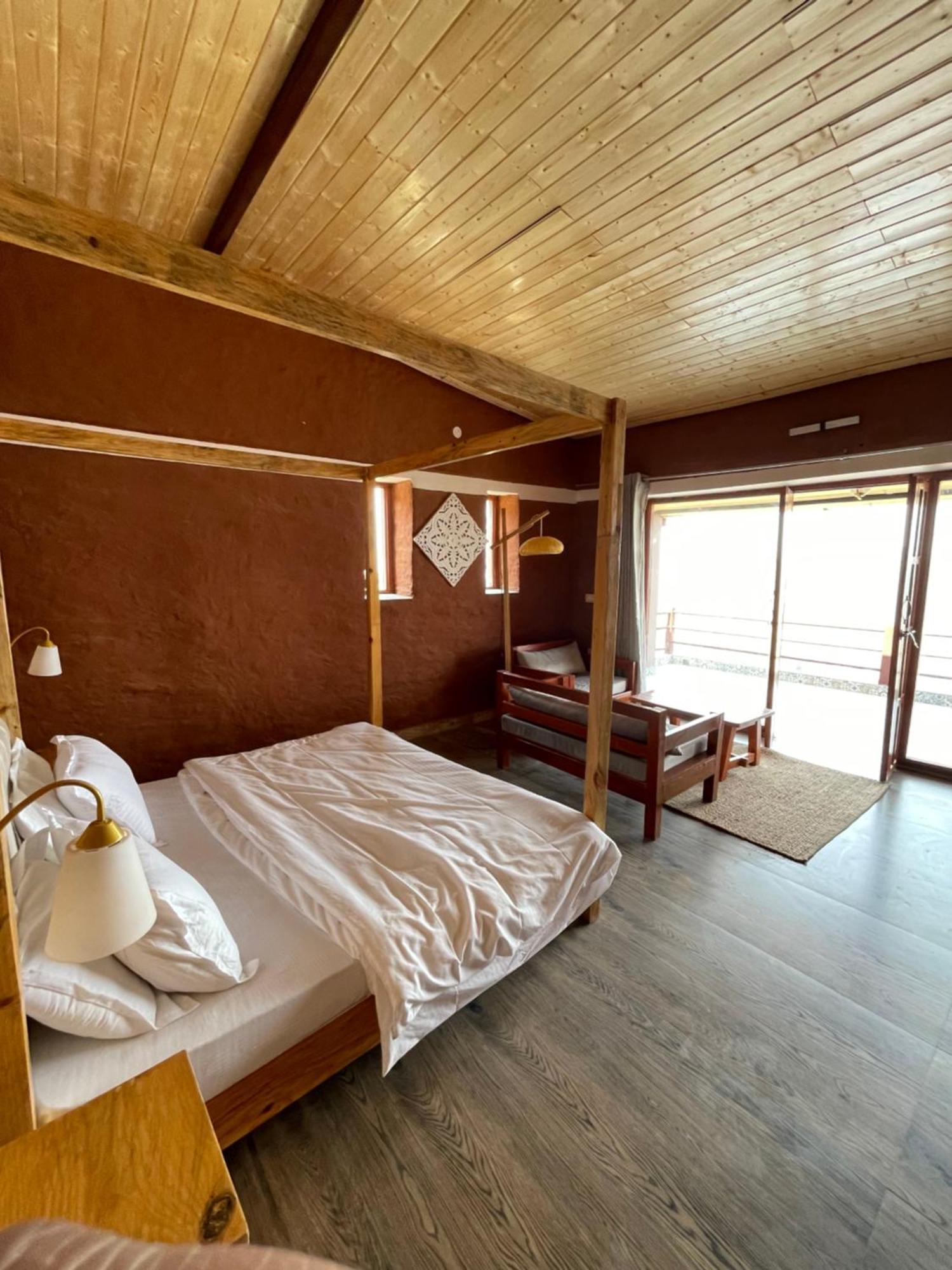 Bsr Farms Resort Pauri エクステリア 写真