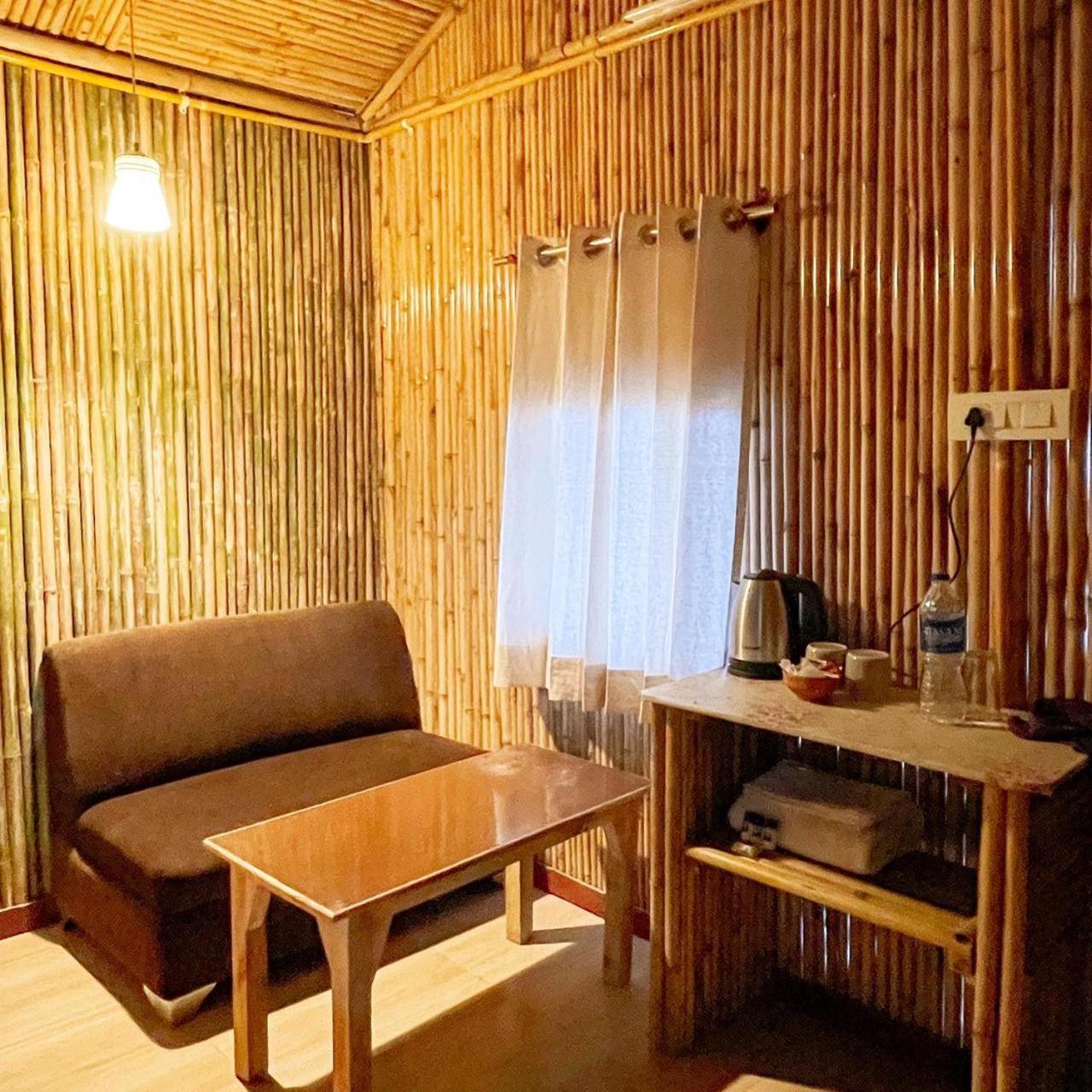 Bsr Farms Resort Pauri エクステリア 写真