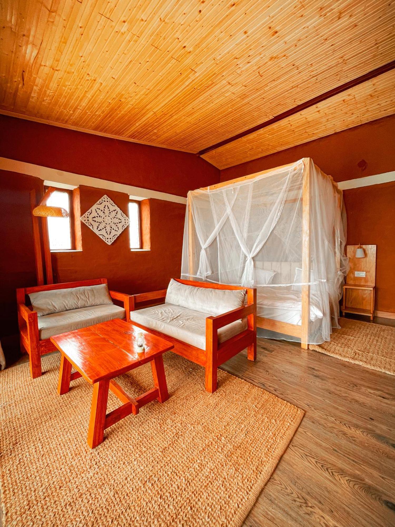 Bsr Farms Resort Pauri エクステリア 写真