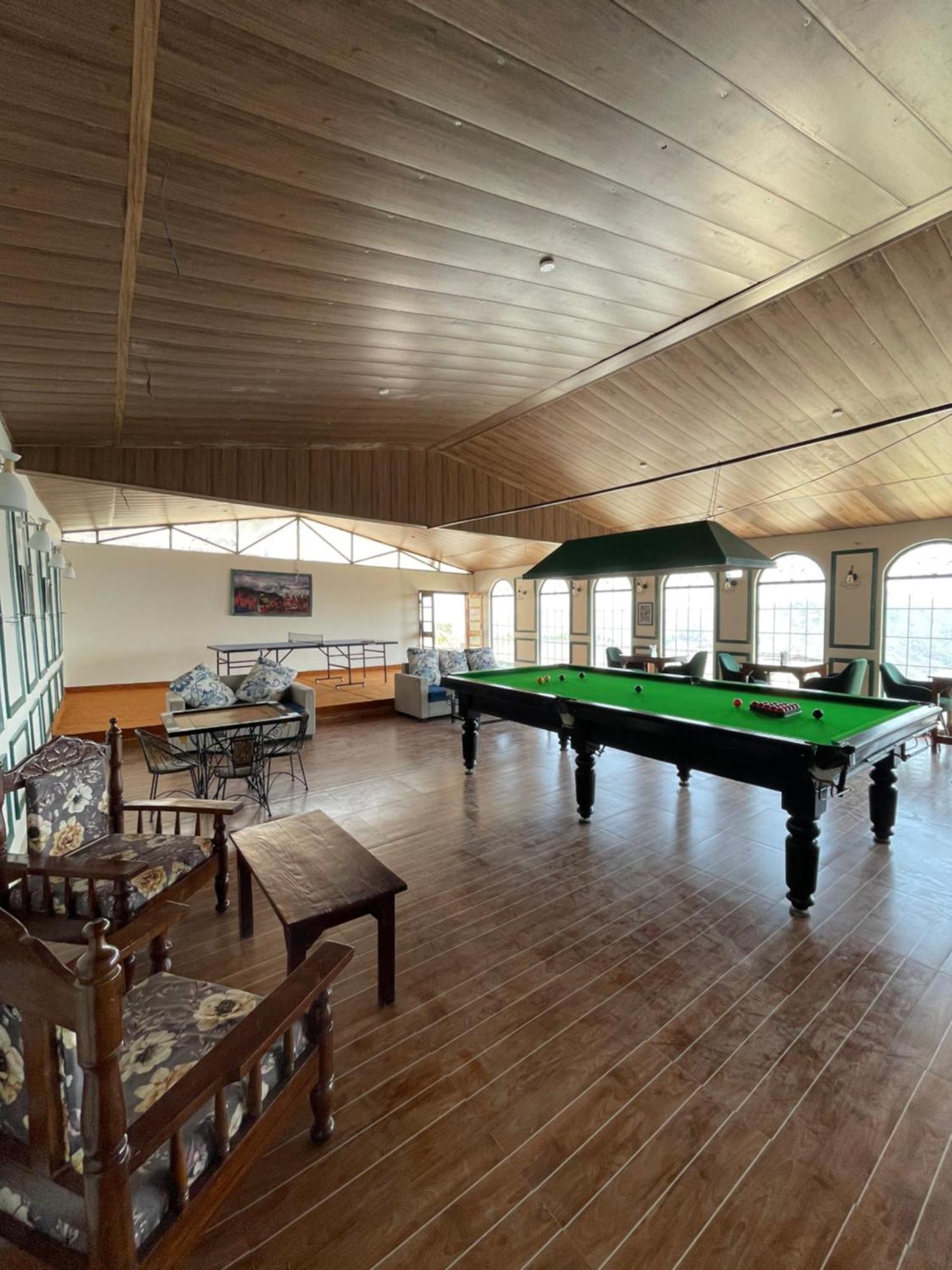 Bsr Farms Resort Pauri エクステリア 写真